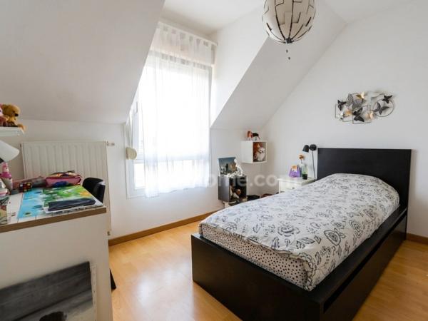 YUTZ - MAISON MITOYENNE 5 PIECES AVEC 3 CHAMBRES, TERRASSE, JARDIN ET GARAGE !
