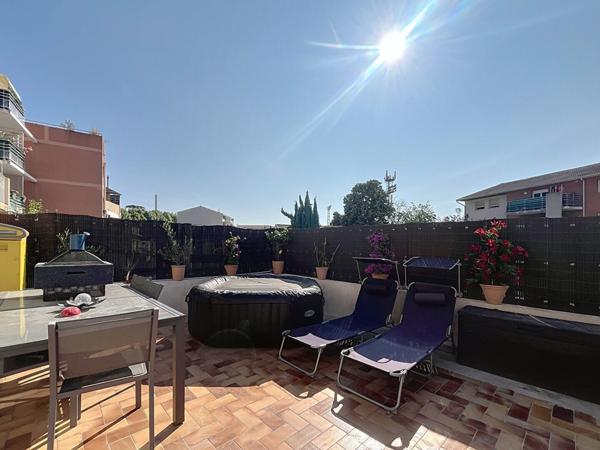 Gardanne - Appartement 3 pièces - 66.6 m2 - terrasse 27 m2 - cave 25 m2 - garage commun - coeur de ville