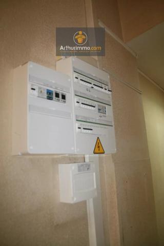 Vente                                                      Local commercial
                        
                                                            à Josselin