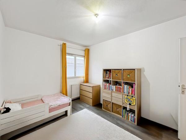 À vendre exclusivité : Appartement 3 pièces avec balcon et parking à Pessac Alouette