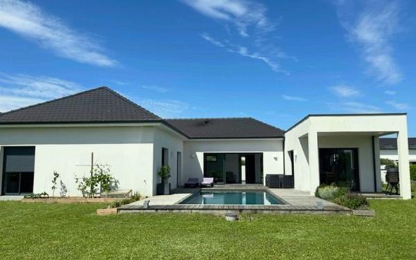 Maison à louer    4 pièces •  Serres-Castet