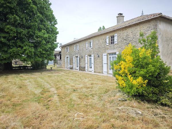 MAISON JARDIN DEPENDANCES Lezay (79120)