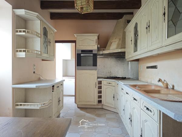 MAISON JARDIN DEPENDANCES Lezay (79120)