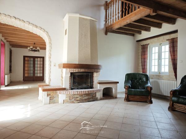 MAISON JARDIN DEPENDANCES Lezay (79120)