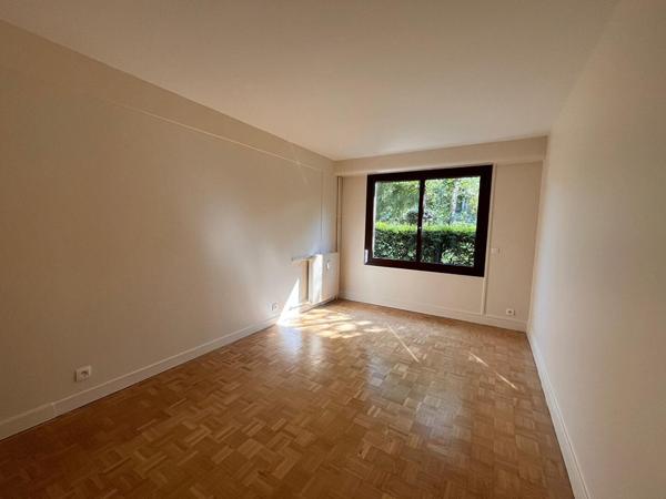 Appartement avec terrasse - Saint Cloud 3 pièce(s) 80.93 m2
