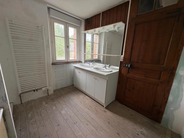 Maison à vendre 5 pièces SOULLES (50)