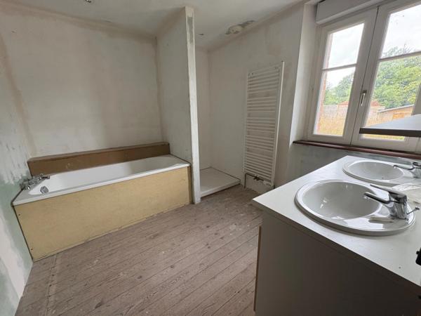 Maison à vendre 5 pièces SOULLES (50)