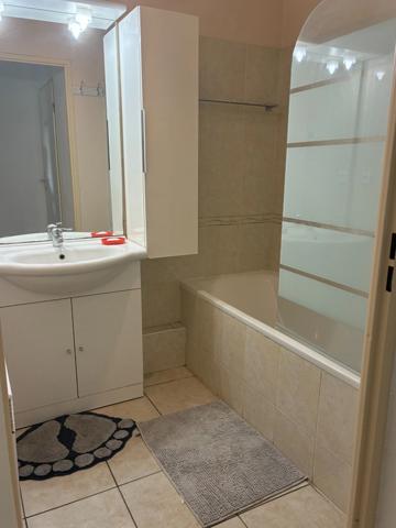 appartement T2 en rez-de-terrasse + double garage