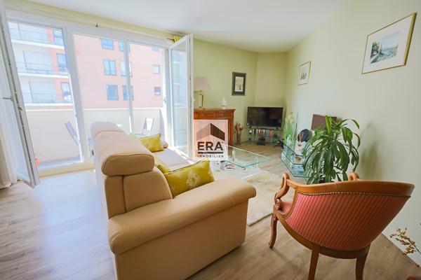 Appartement Issy Les Moulineaux Centre / 2 pièces 