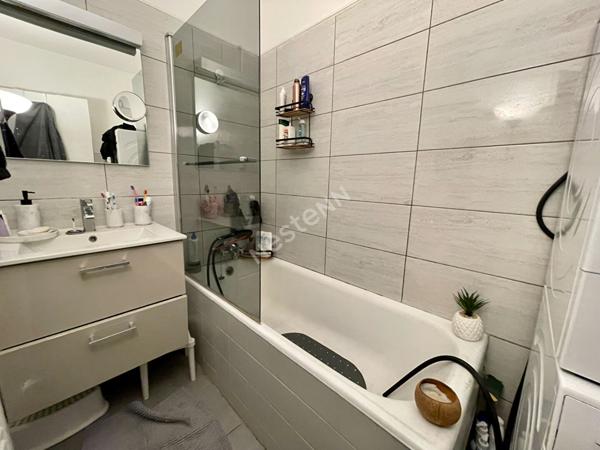 EXCLUSIVITE NESTENN Appartement Rosny Sous Bois 4 pièces 72 m2 avec cave et parking