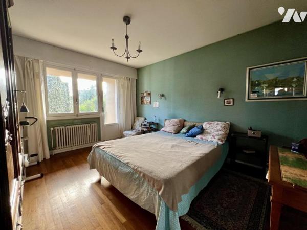 CARNEL, vaste maison lumineuse avec jardin clos et garage