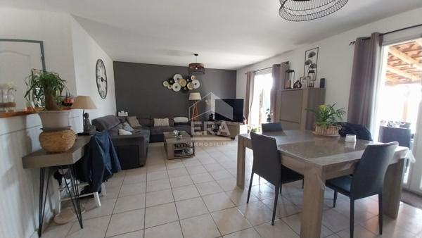 Maison familiale dans un cadre paisible proche commodités