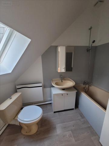 Appartement à louer à Pont-de-l'Arche dans l'Eure (27340), ref : 27063-11056