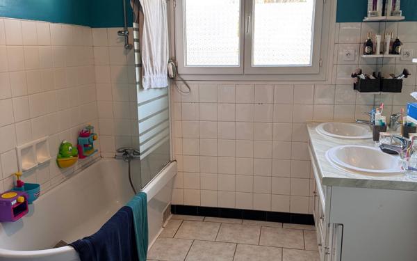 Maison à vendre    6 pièces • 171,16 m2 Rostrenen