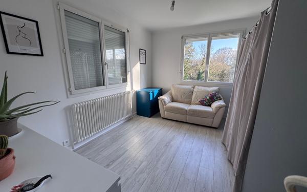 Maison à vendre    6 pièces • 171,16 m2 Rostrenen