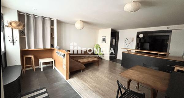 À vendre Local commercial 105.49 m² - Bordeaux 33300