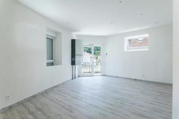 Vente                                                      Appartement
                        
                     3 pièces                      68 m2                     à Villers-le-Lac