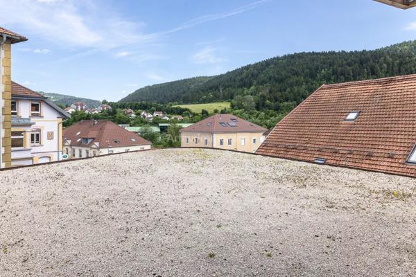 Vente                                                      Appartement
                        
                     3 pièces                      68 m2                     à Villers-le-Lac