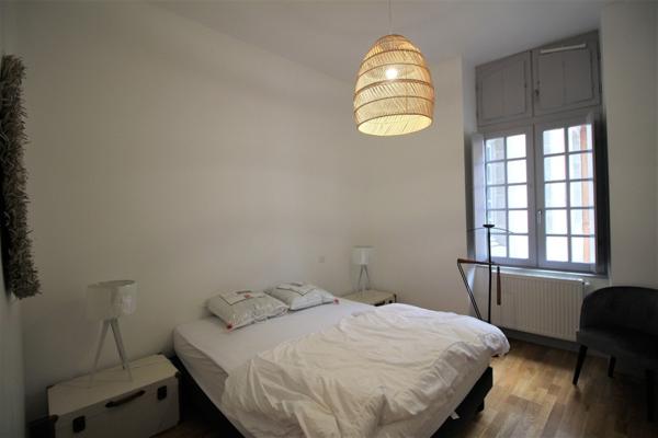 SUPERBE T3 meublé -  HYPER-CENTRE BAYONNAIS