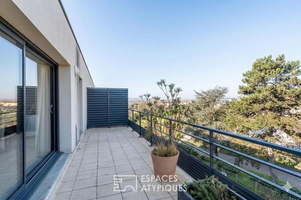 Dernier étage avec terrasse et garage