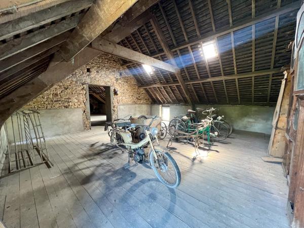 Maison à GROSVILLE, 50340 - 7 pièces 270m²