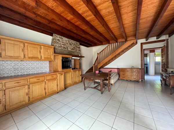 Maison à GROSVILLE, 50340 - 7 pièces 270m²