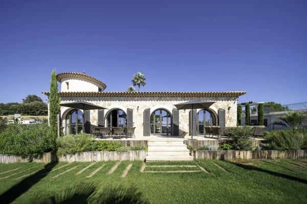 Villa contemporaine sur le versant Ouest