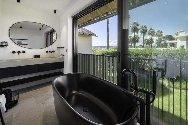 Villa contemporaine sur le versant Ouest