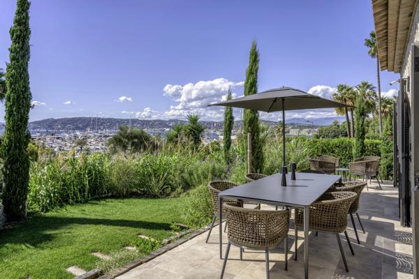 Villa contemporaine sur le versant Ouest