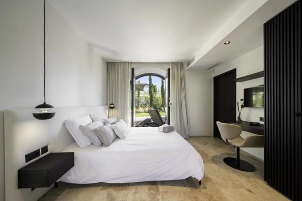 Villa contemporaine sur le versant Ouest