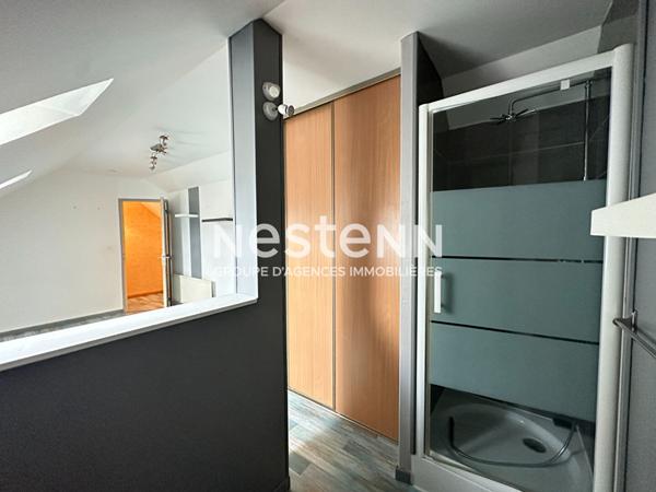 Belle propriété familiale de 202 m² à vendre avec 6 chambres, triple garage et beau terrain clos à Lavernat (72500)