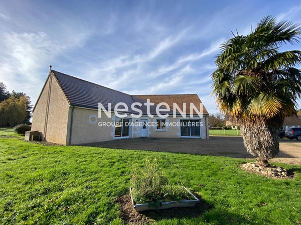 Belle propriété familiale de 202 m² à vendre avec 6 chambres, triple garage et beau terrain clos à Lavernat (72500)