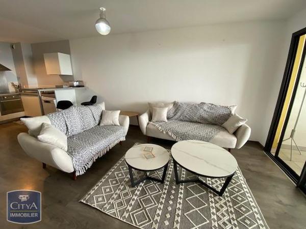 Appartement à louer 3 pièces 72.4m² Saint-Denis (97400)