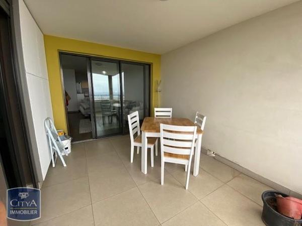 Appartement à louer 3 pièces 72.4m² Saint-Denis (97400)