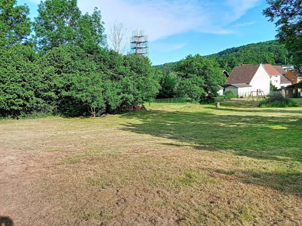 Terrain à bâtir 1 271 m² proximité Suisse