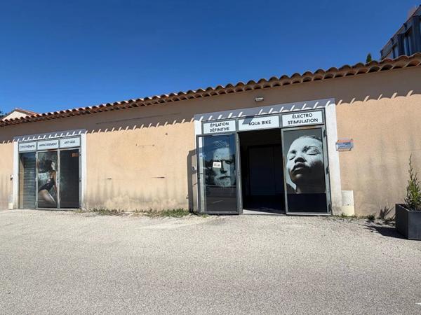 Location                                                      Fonds de commerce
                        
                                         105 m2                     à Salon-de-Provence