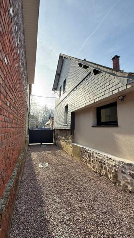 Charmante maison ancienne entièrement rénovée – DPE B – Au cœur du village de Ry