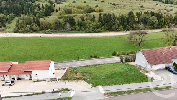 Terrain à vendre  649 m 2   MAISONS DU BOIS LIEVREMONT  - 25