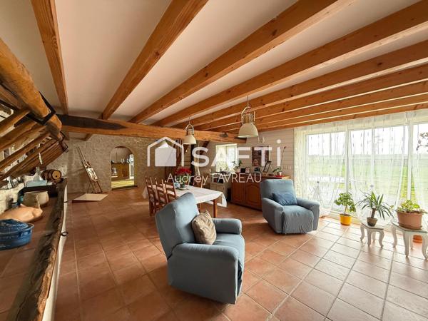 Authentique fermette en pierre, beaux volumes