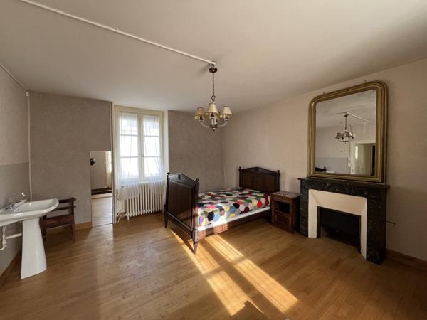 Maison à vendre |  Thiviers |  6 pièces | 139 m²