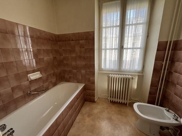 Maison à vendre |  Thiviers |  6 pièces | 139 m²