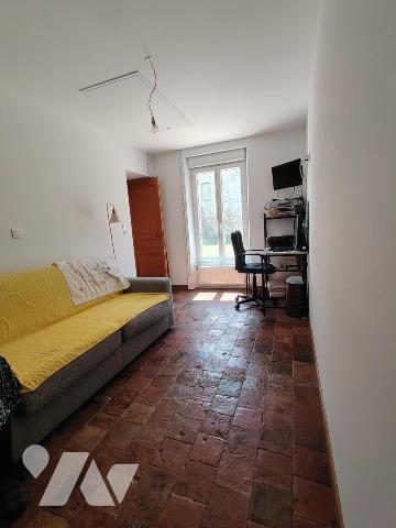 ENSEMBLE MAISON ET DEPENDANCES