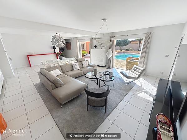 RARE - CHARLY - Maison familiale 5 Chambres de 201 m² avec piscine chauffée – Charly, Lotissement Tabéllio