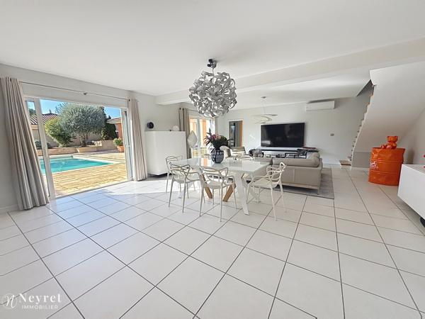RARE - CHARLY - Maison familiale 5 Chambres de 201 m² avec piscine chauffée – Charly, Lotissement Tabéllio