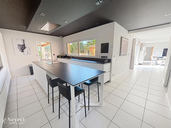 RARE - CHARLY - Maison familiale 5 Chambres de 201 m² avec piscine chauffée – Charly, Lotissement Tabéllio