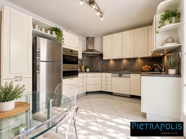 Maison familiale 4 chambres avec terrasse de 80 m² et jardin de 970 m²