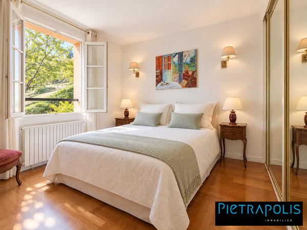 Maison familiale 4 chambres avec terrasse de 80 m² et jardin de 970 m²