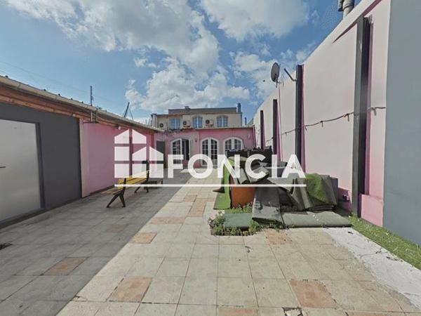 Location Local commercial 6 pièces 250 m² - 95 RUE HELENNE COCHENNEC Aubervilliers 93300