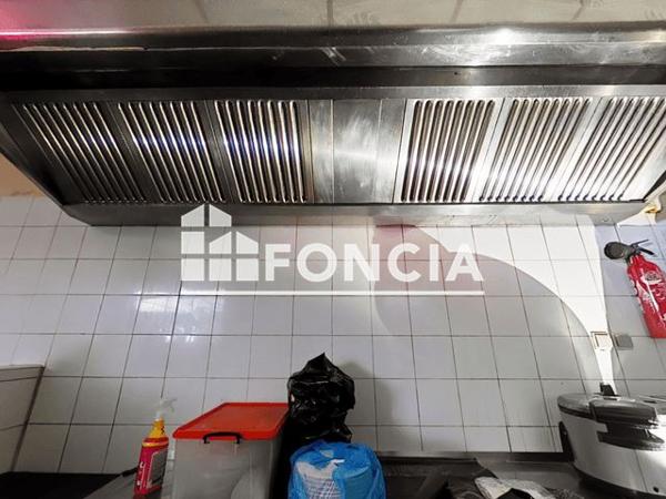 Location Local commercial 6 pièces 250 m² - 95 RUE HELENNE COCHENNEC Aubervilliers 93300