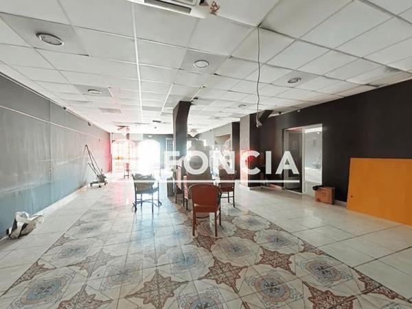 Location Local commercial 6 pièces 250 m² - 95 RUE HELENNE COCHENNEC Aubervilliers 93300